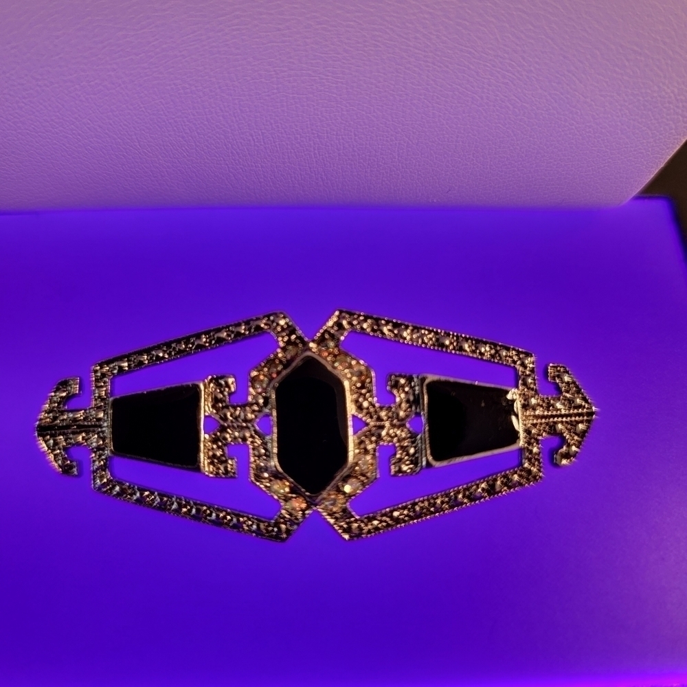 Vintage Retro Marcasite and black enamel Art Deco Style Brooch - Picture 1 of 7